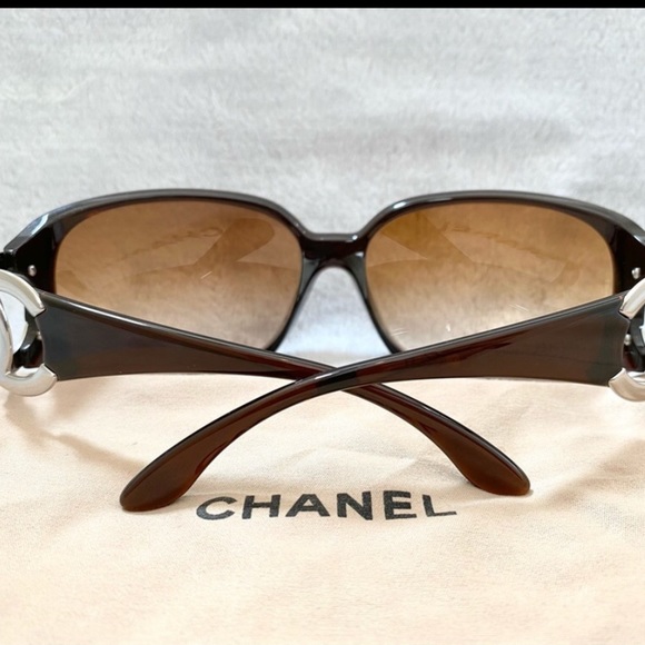 Chanel Authentic sunglasses - Picture 3 of 15